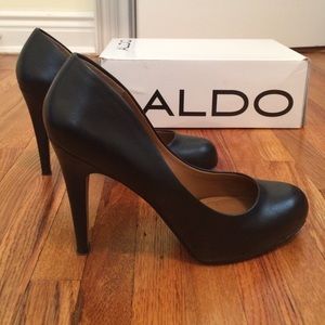 ALDO Black leather "Doyscher" heels