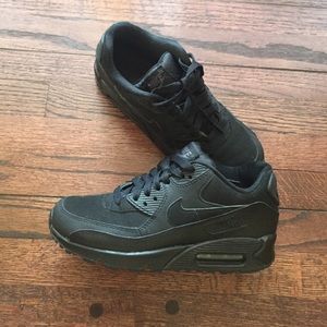 Black suede and leather Air Max 90. Size 5.5 BOYS