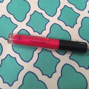 Anastasia Beverly Hills Lipgloss in Weekend Barbie