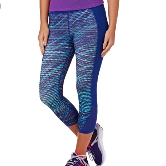 Cropped Blue Leggings