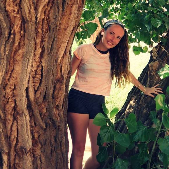 Meet your Posher, Destiney - Picture 1 of 6