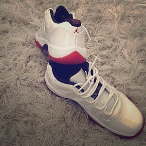 Low top Jordan 11s