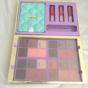 SOLD Tarte Away Oui Go Collector's Palette