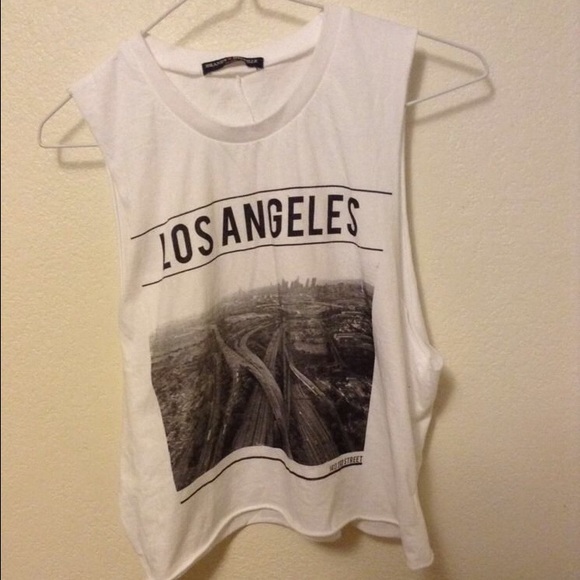 Brandy Melville Los Angeles Muscle T
