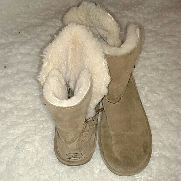 Boots - Picture 2 of 3