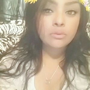 Meet your Posher, Brandi