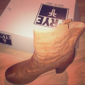 FRYE boots mid heel