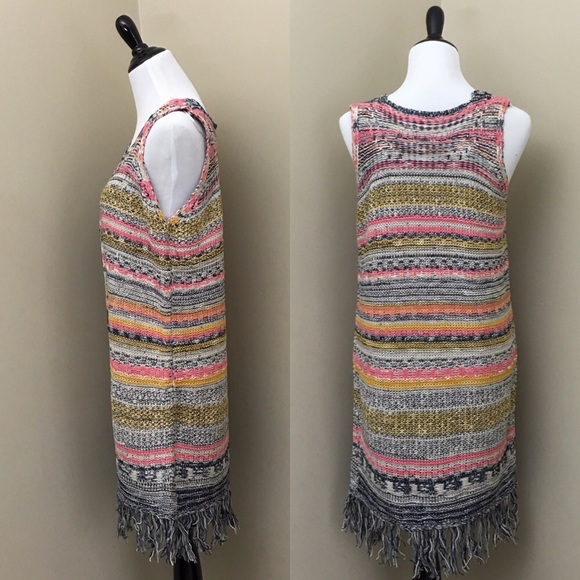 Paper Crane Urban Boho Long Fringe Knit Vest - Picture 2 of 4