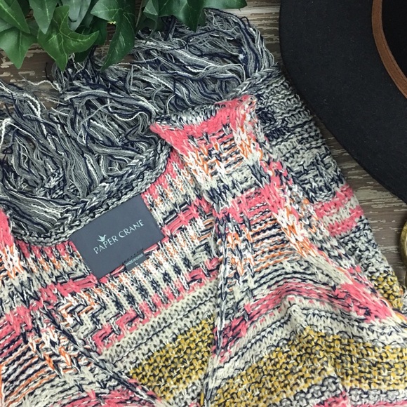 Paper Crane Urban Boho Long Fringe Knit Vest - Picture 3 of 4