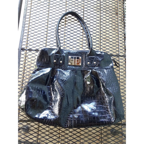 Black Faux Leather Purse!