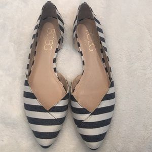 Like new fabric BCBG flats!
