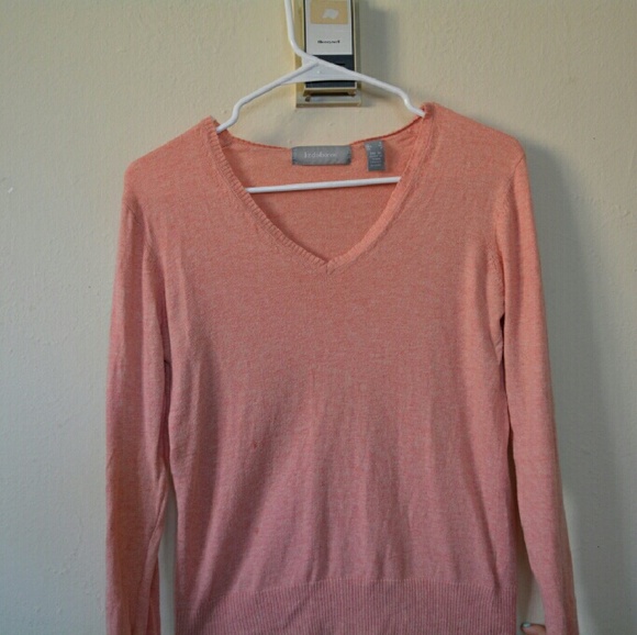LIZ CLAIBORNE CASHMERE SWEATER