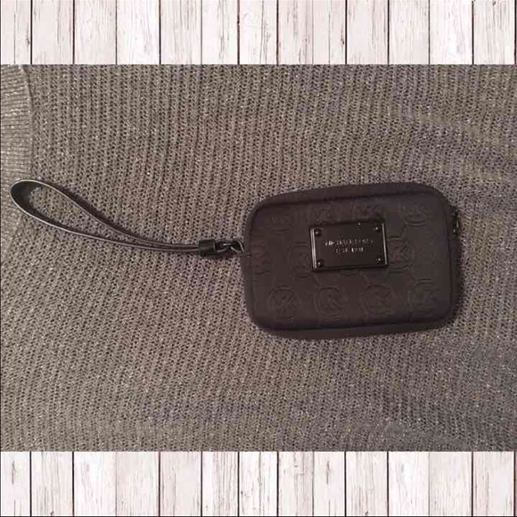 *~MICHAEL KORS wallet*~NWOT obo! - Picture 1 of 4