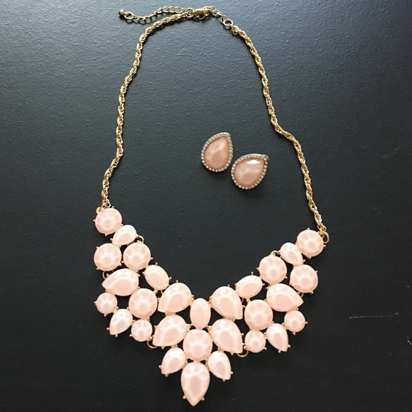 Brand new statement necklace and earrings