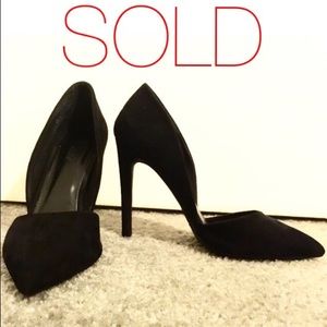 ✨Two-Piece Pointed Toe Pumps✨