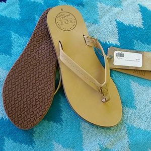 Reef women's Chill leather sandals