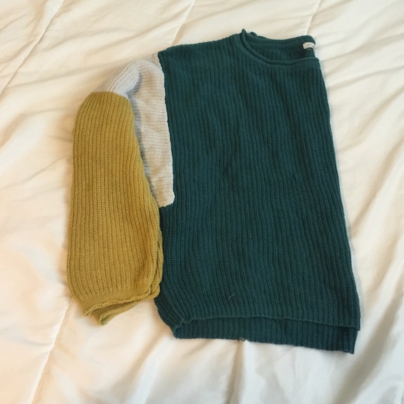 Sweater - Picture 2 of 2