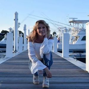 Meet your Posher, Anne-marie