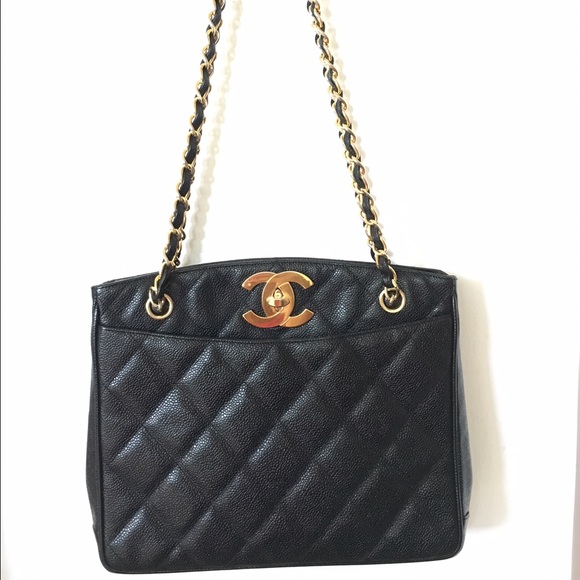 🔴SOLD!!🔴Authentic CHANEL bag! Black caviar!