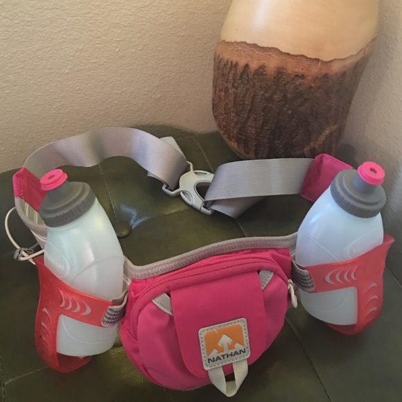 Nathan Running Belt NWOT