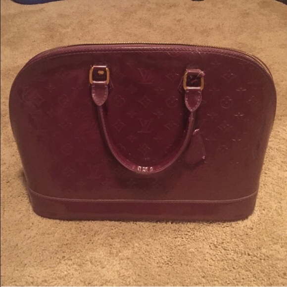 Louis Vuitton purse