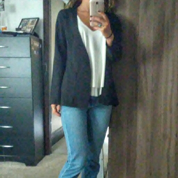 NWOT black lightweight blazer