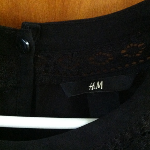 Lace Detail Dress - Picture 3 of 4