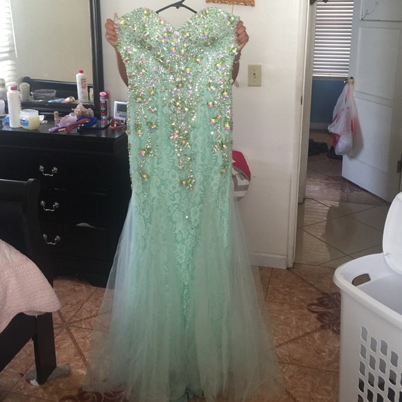 Mint green prom dress - Picture 3 of 3
