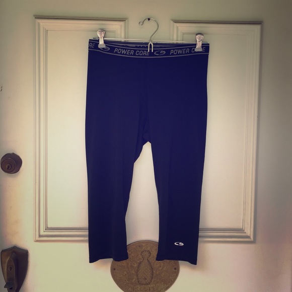 Cropped power core legging