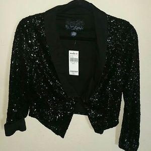 NEW! Daytrip size small