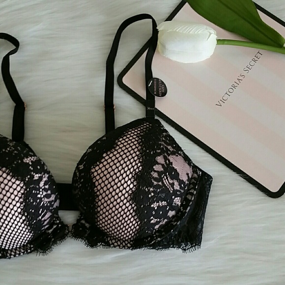 LOWEST BEAUTIFUL VICTORIA SECRET BOMBSHELL BRA. - Picture 2 of 4