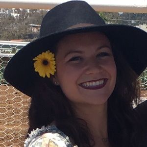 Meet your Posher, Stacie