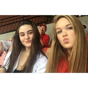 Meet your Posher, Lauren