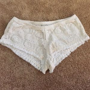 Sold 🚫🚫billabong lace shorts