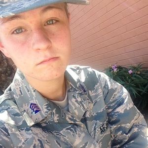 Meet your Posher, Annie