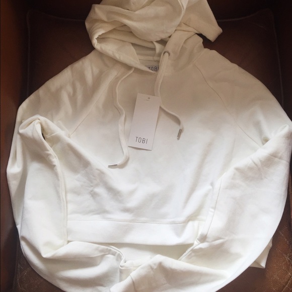 Tobi NWT Cropped White Pullover Hoodie