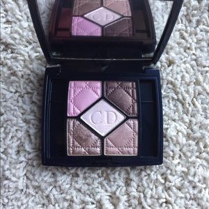 Dior eye shadow palette in 754 rosy tan