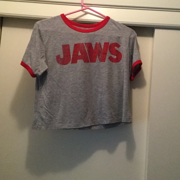 ⏰‼️24 HOUR SALE! 50% OFF!‼️⏰Jaws crop top