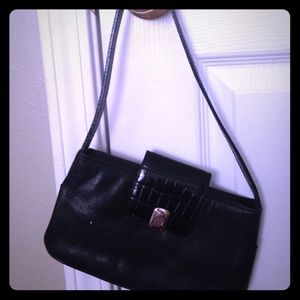 I'm selling a Lauren Ralph Lauren purse