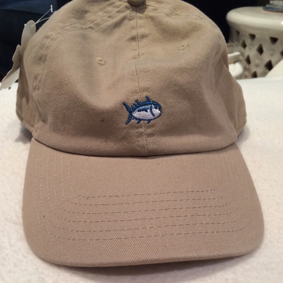 Southern Tide hat in tan