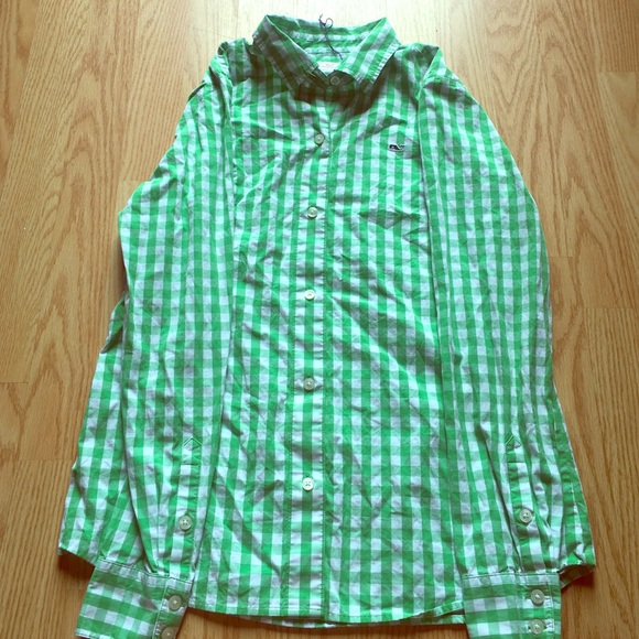 Vineyard Vines shirt