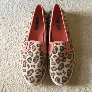 Sperry Topsider leopard print slip on sneakers