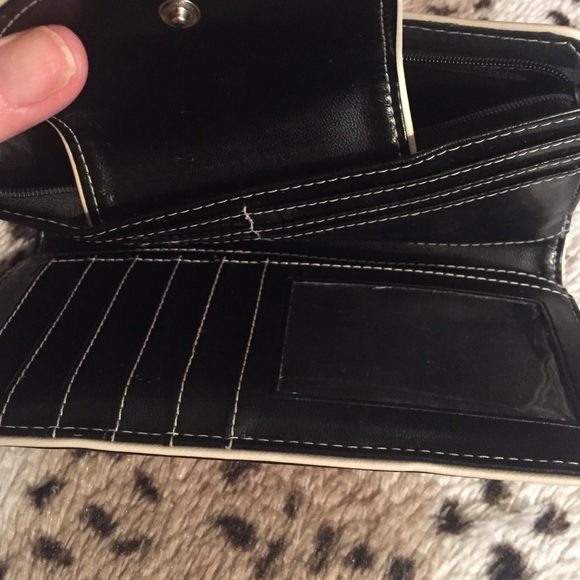 Wallet - Picture 3 of 3
