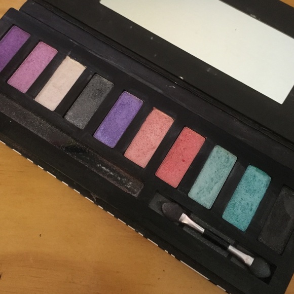 Shimmer eyeshadow pallete