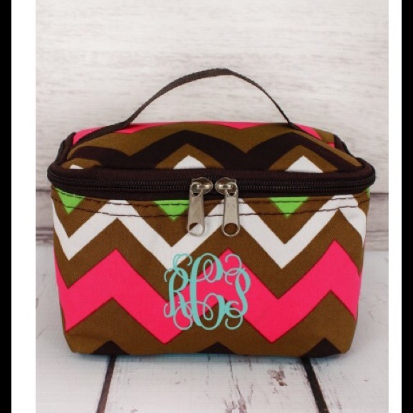 🔴 25 OFF NOW! NWT Multi-color Cosmetic Case - Picture 2 of 2