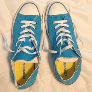 Converse, two-tongued
