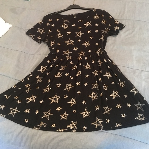 Forever 21 star dress