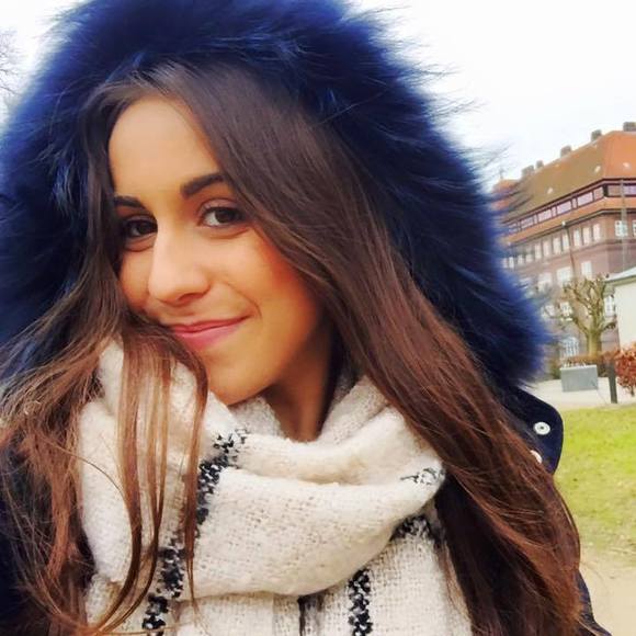 Meet your Posher, Chloe