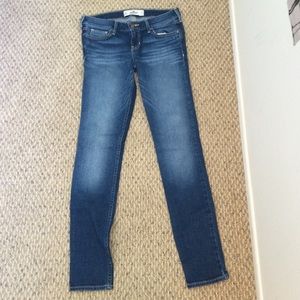 Hollister Super Skinny Jeans