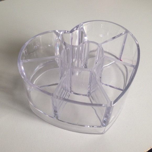 brush/makeup holder - heart shape